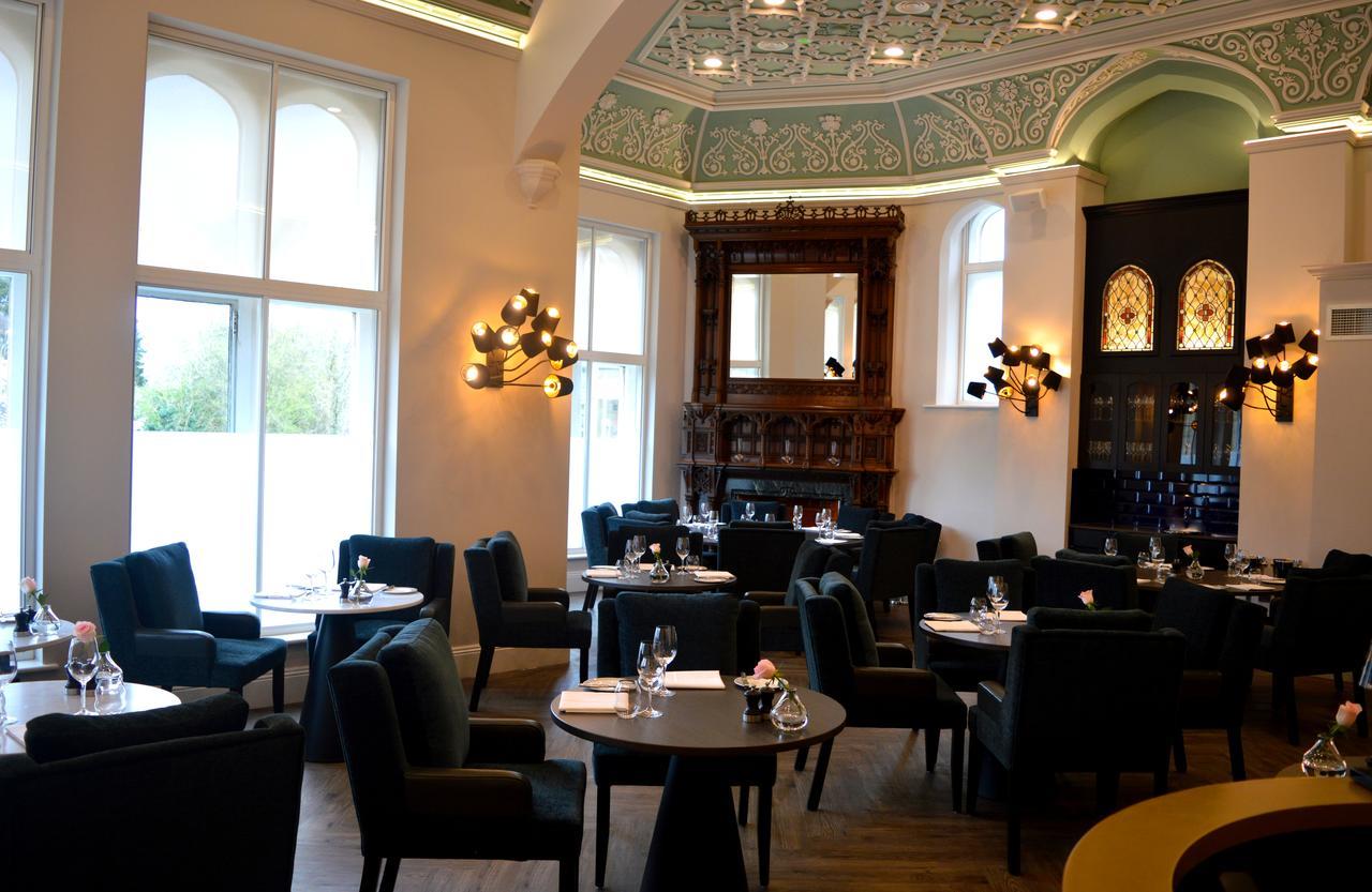 Oddfellows On The Park Cheadle (Greater Manchester) Exterior foto Interior of the restaurant