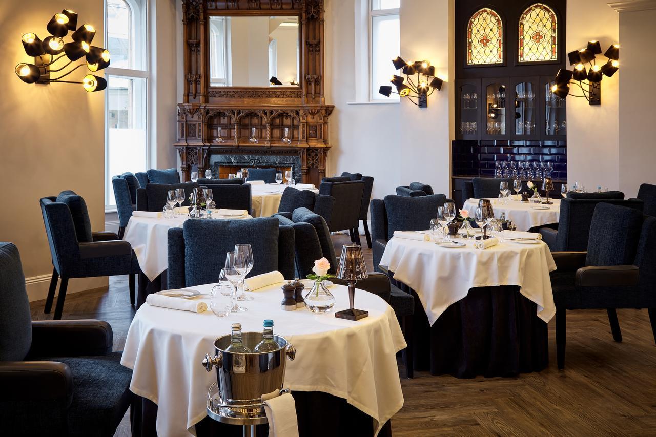 Oddfellows On The Park Cheadle (Greater Manchester) Exterior foto Restaurant AOC